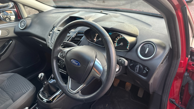 Ford Fiesta 1.0 EcoBoost Zetec 5dr Petrol Hatchback